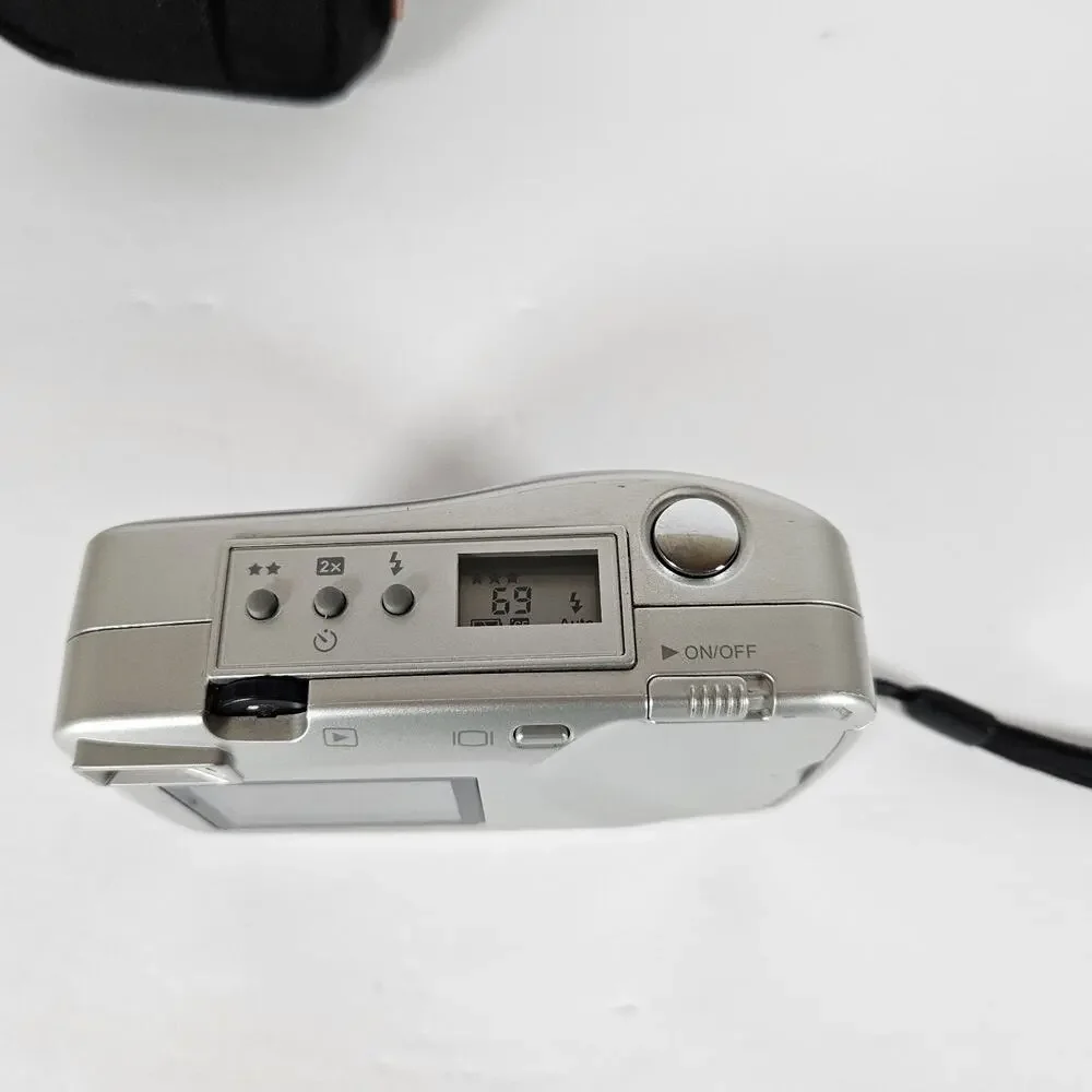 HP PhotoSmart 318 Digital Camera 2.3MP Tested Working w/ Case & 64MB CF Card